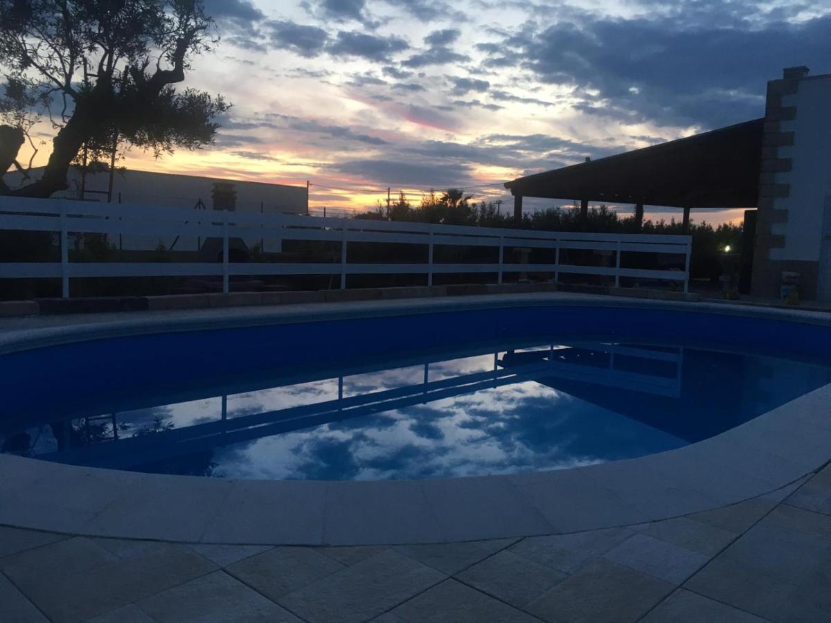 Villetta Mari Con Piscina Esclusiva Nel Salento Capilungo Buitenkant foto